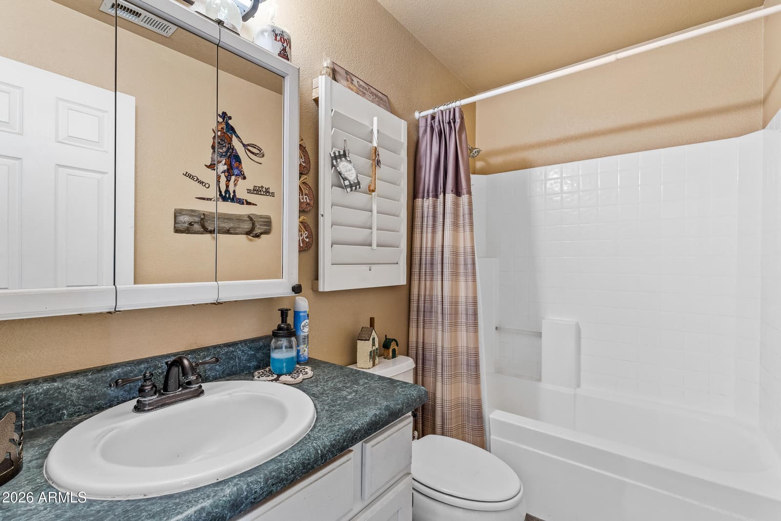 8030 APRIL Drive, Flagstaff, AZ 86004 — photo 23 of 53