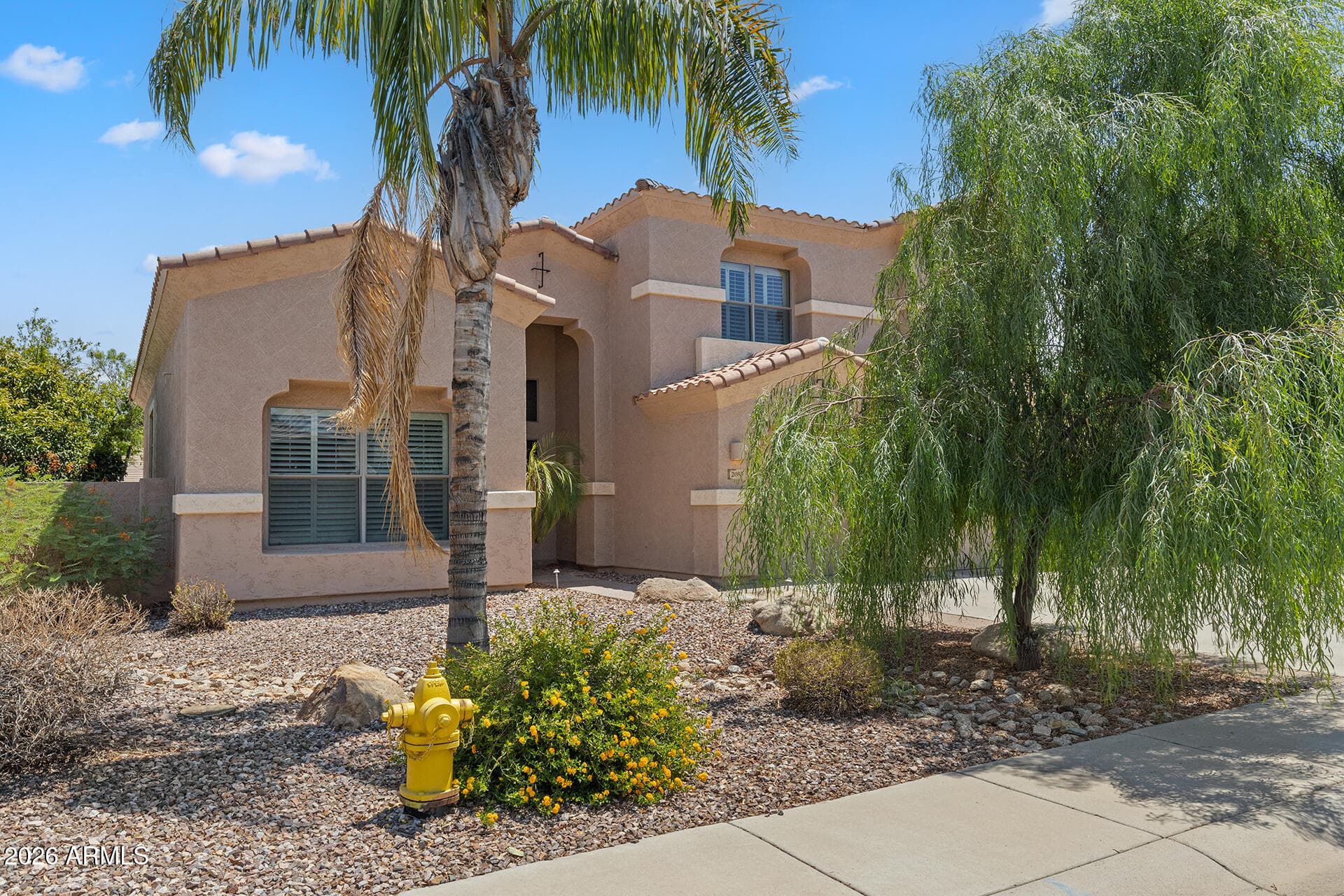 2089 S SAILORS Way, Gilbert, AZ 85295 — photo 11 of 90