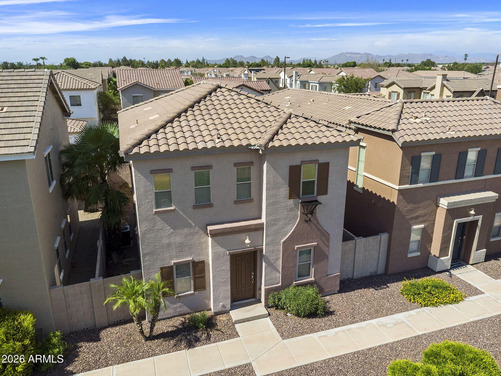 428 N CITRUS Lane, Gilbert, AZ 85234 — photo 2 of 56
