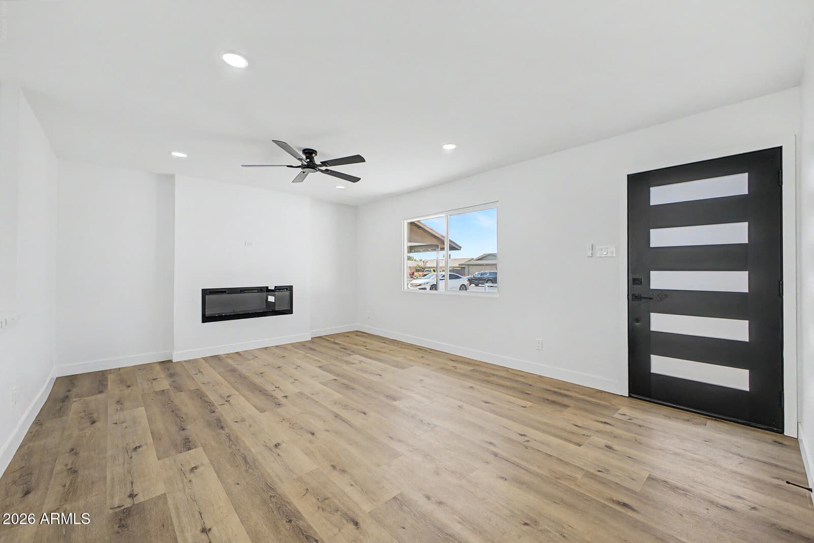 413 E ORION Street, Tempe, AZ 85283 — photo 5 of 18