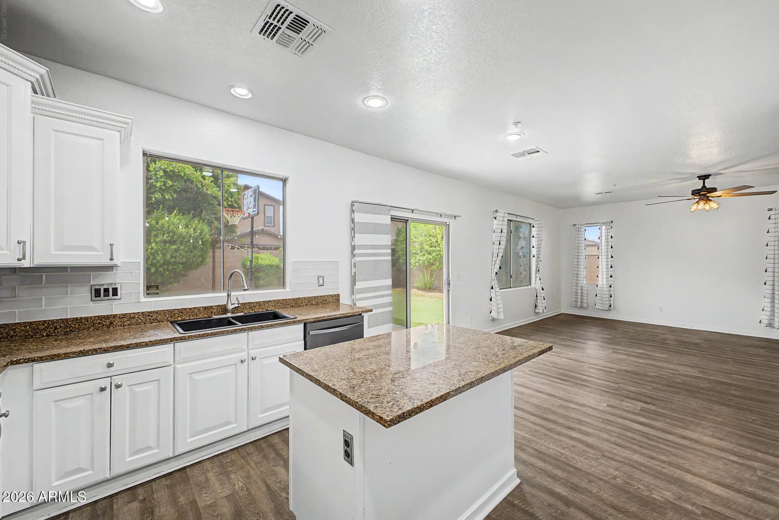 12175 W CHASE Lane, Avondale, AZ 85323 — photo 22 of 70