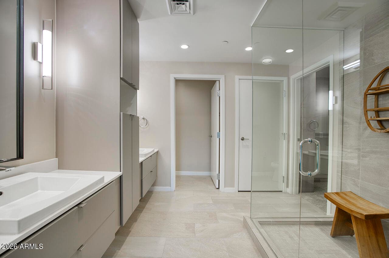 200 W PORTLAND Street 1113, Phoenix, AZ 85003 — photo 24 of 59
