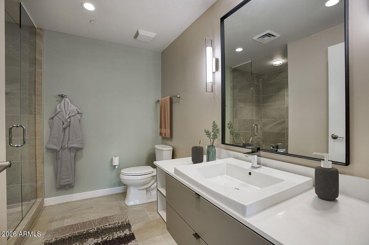 200 W PORTLAND Street 1113, Phoenix, AZ 85003 — photo 22 of 59