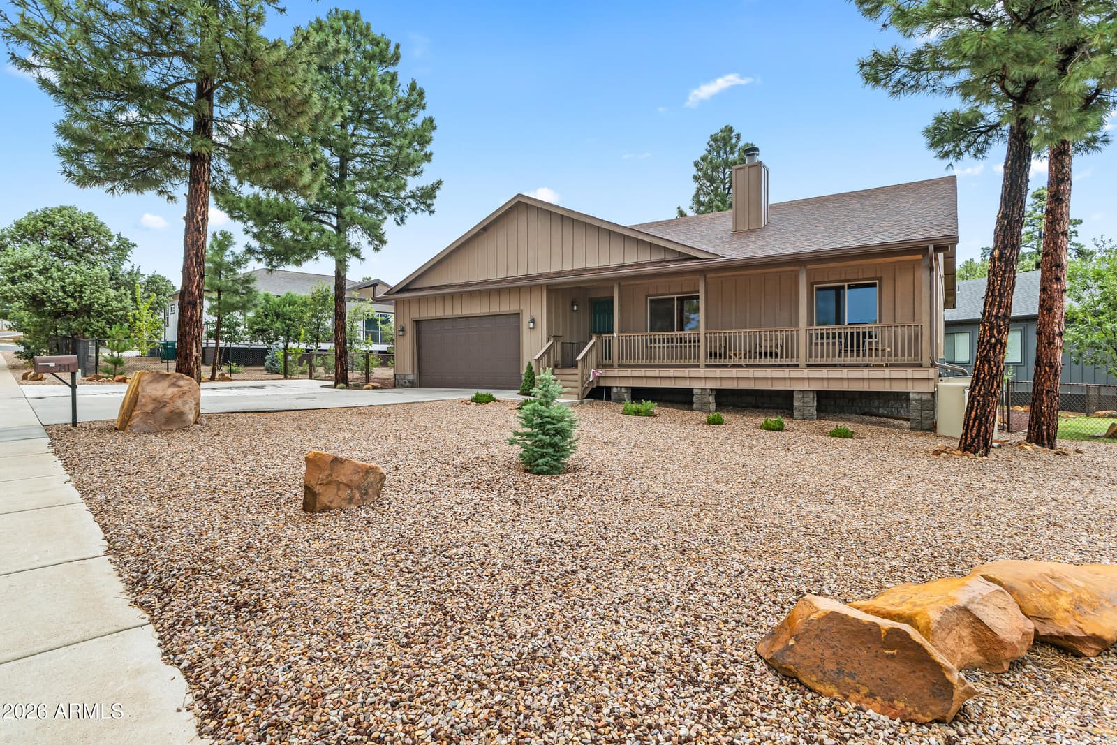 241 W OWENS Street, Show Low, AZ 85901 — photo 4 of 48