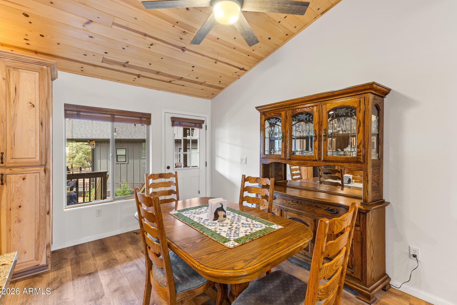 241 W OWENS Street, Show Low, AZ 85901 — photo 14 of 48