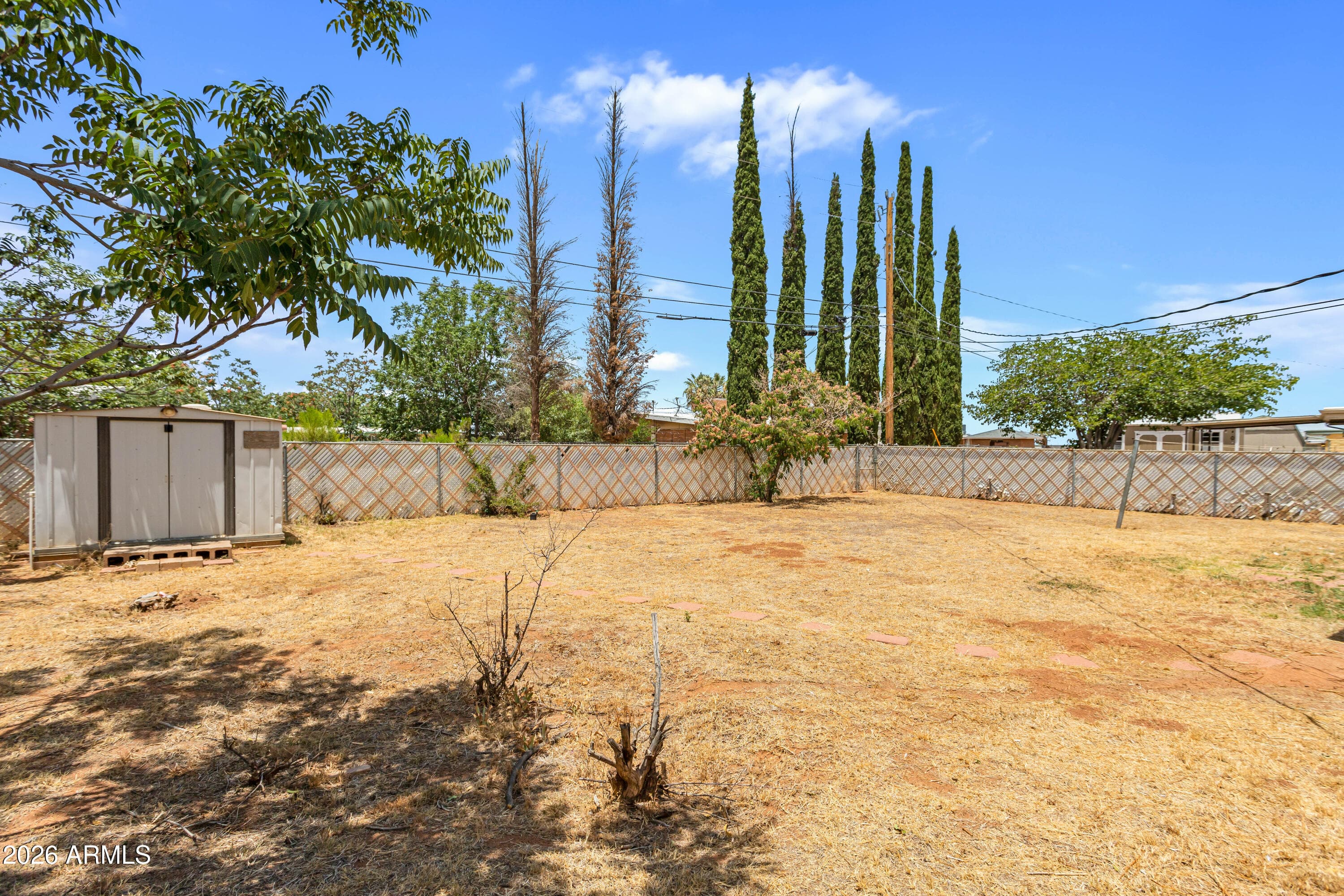 109 E FREIHAGE Drive, Sierra Vista, AZ 85635 — photo 4 of 26