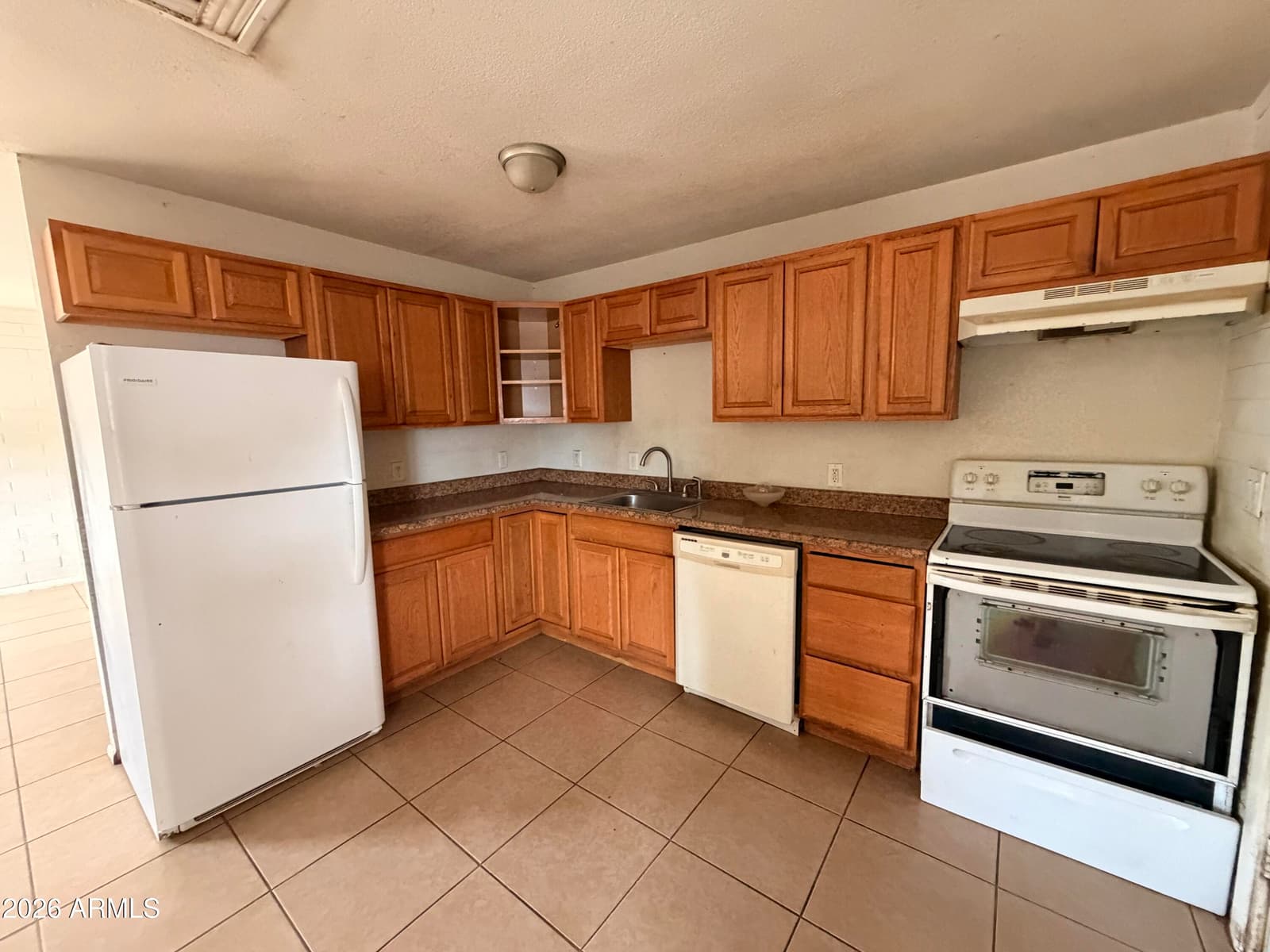 366 W TAYLOR Avenue, Coolidge, AZ 85128 — photo 3 of 15