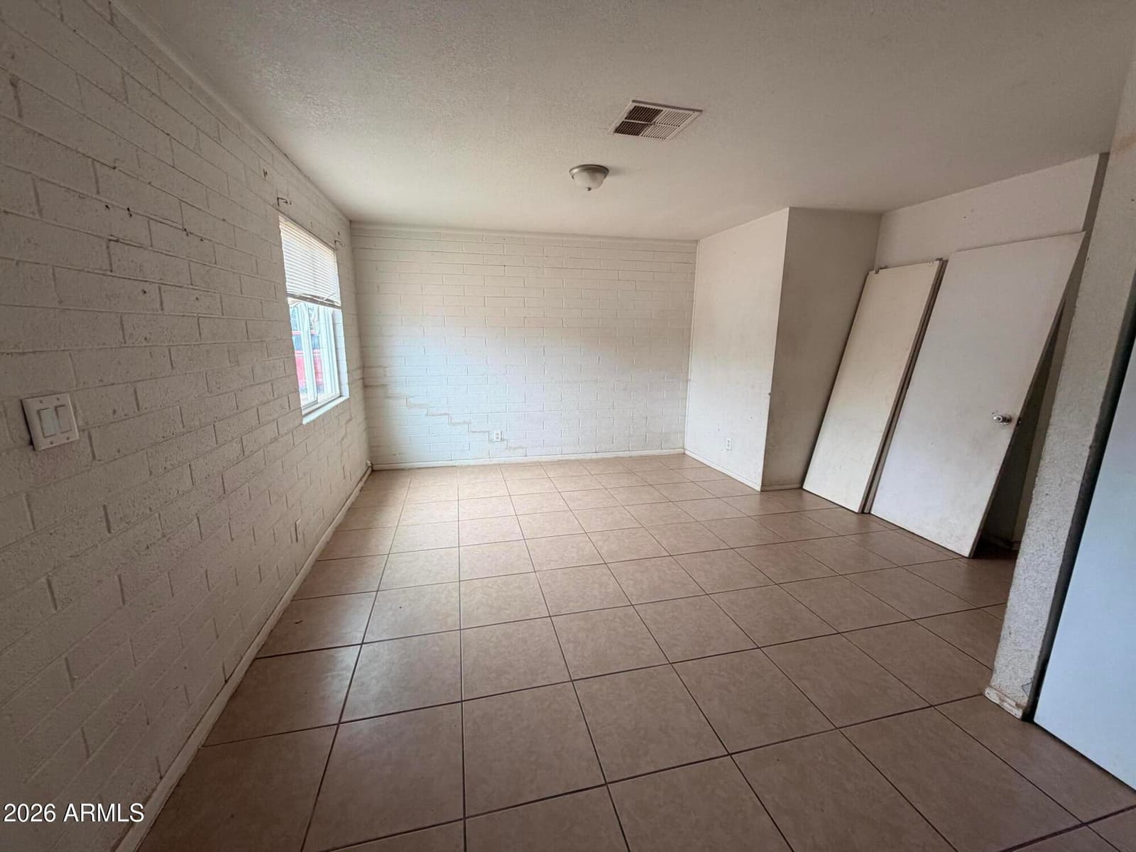 366 W TAYLOR Avenue, Coolidge, AZ 85128 — photo 4 of 15