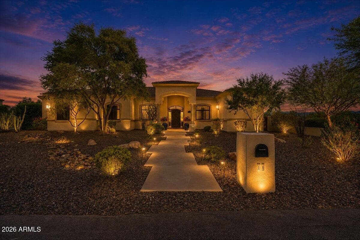 14 W SUMMERSET Drive, Phoenix, AZ 85085 — photo 1 of 33