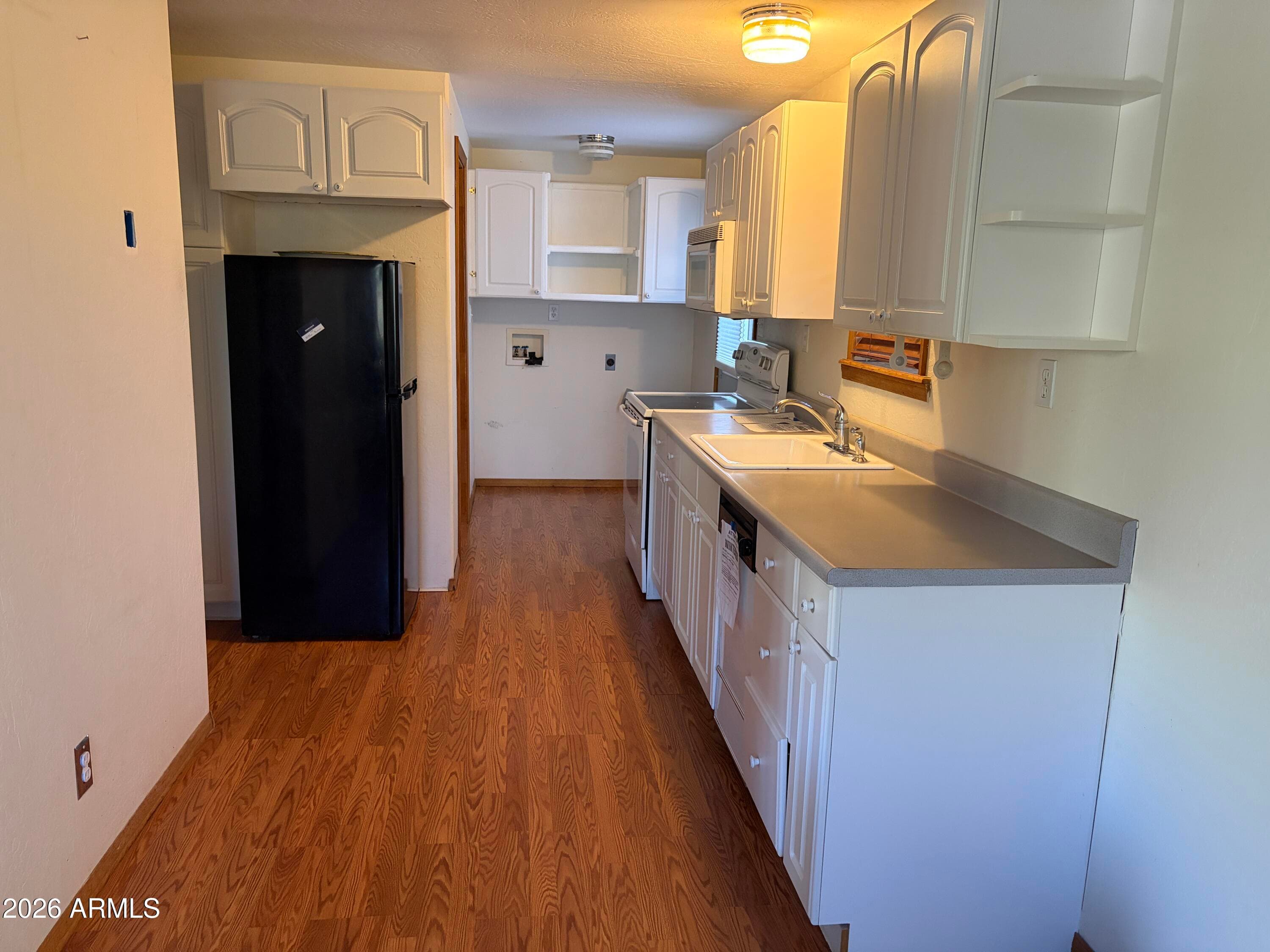 16947 W Willow Avenue, Yarnell, AZ 85362 — photo 3 of 25