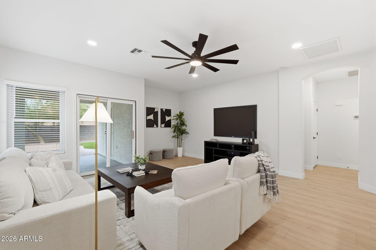 732 S PAUSTIAN Circle, Apache Junction, AZ 85120 — photo 11 of 46