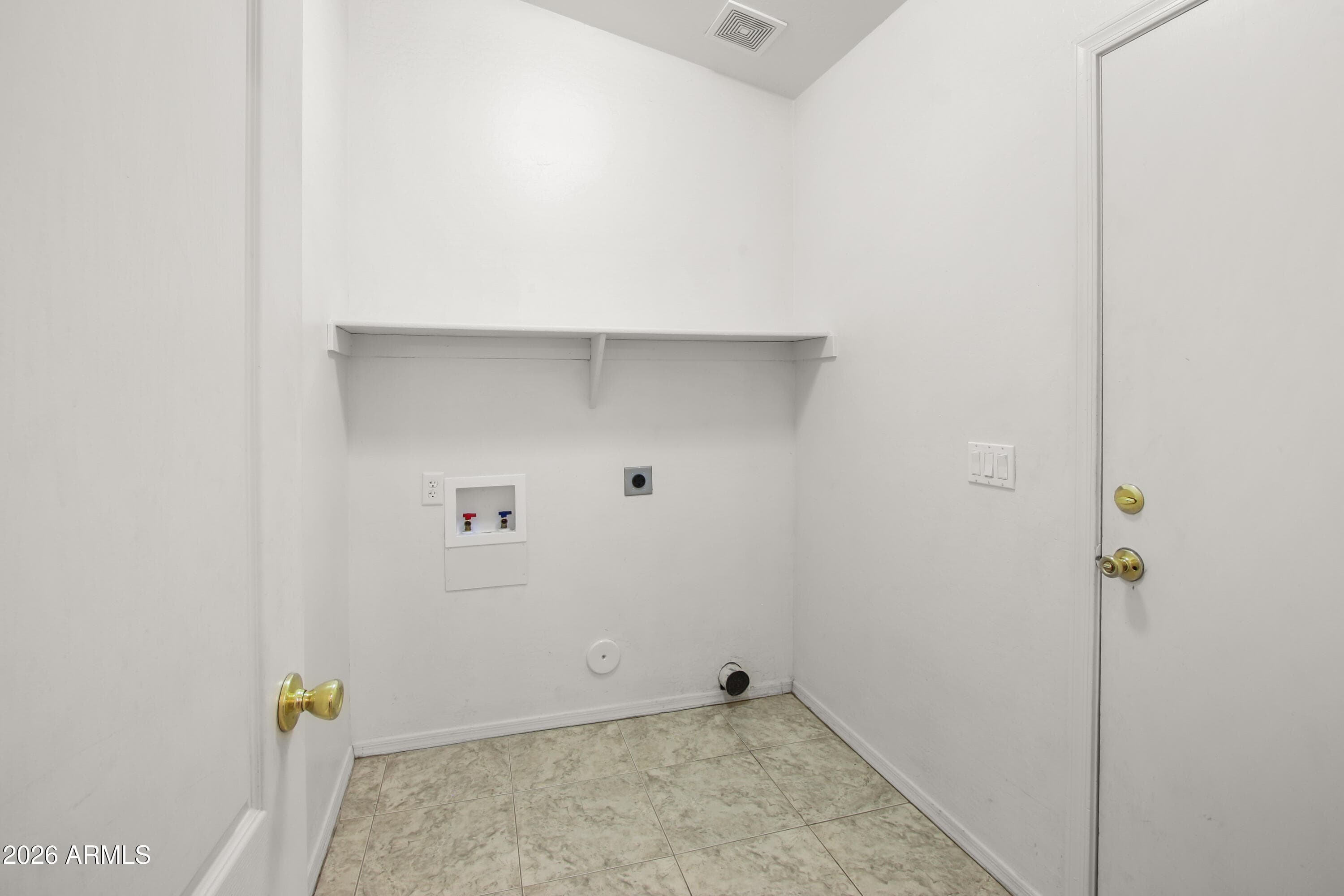 8390 W CORONADO Drive, Arizona City, AZ 85123 — photo 10 of 23