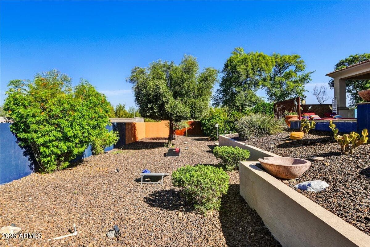 14 W SUMMERSET Drive, Phoenix, AZ 85085 — photo 29 of 33