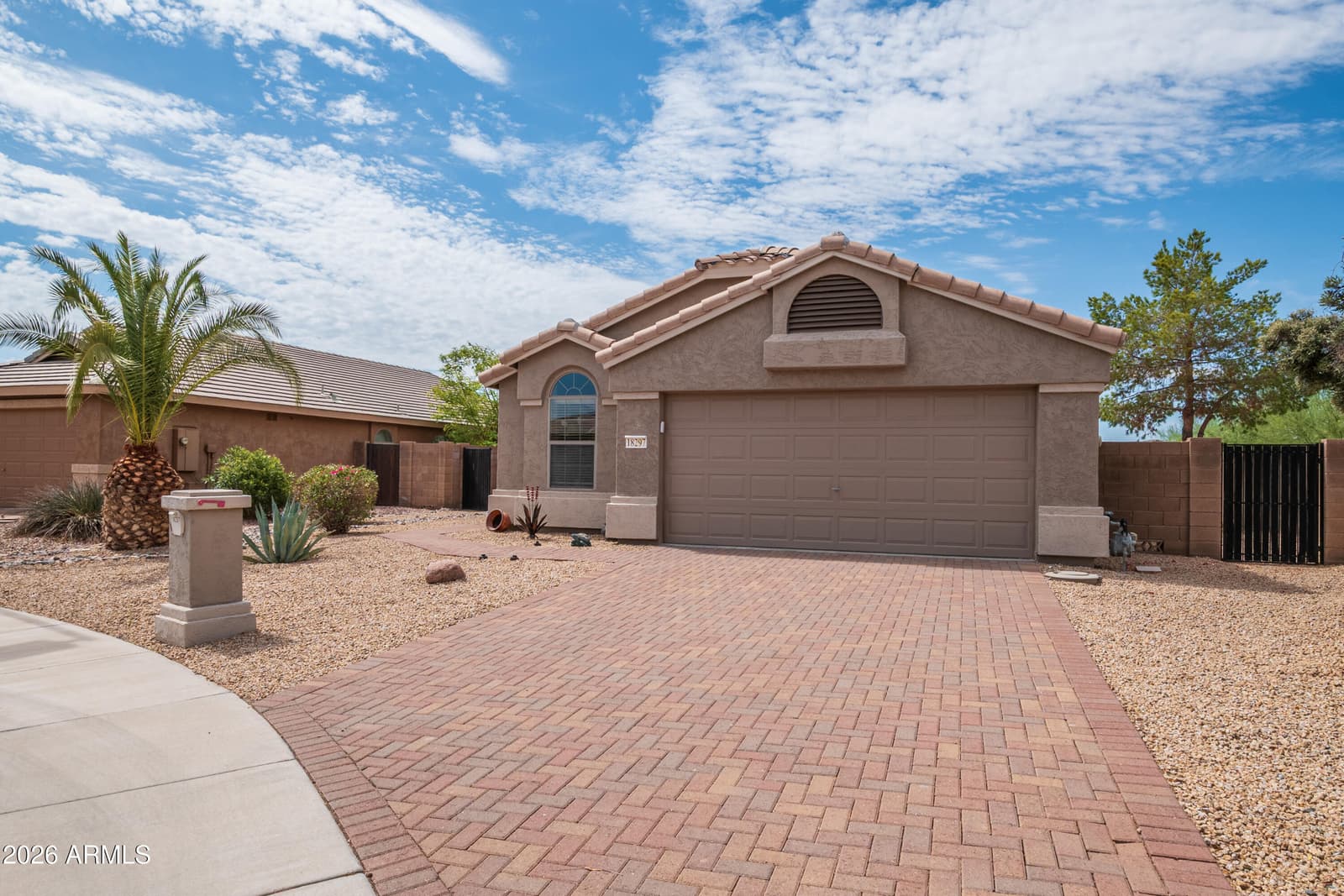 18297 W SPENCER Drive, Surprise, AZ 85374 — photo 9 of 44