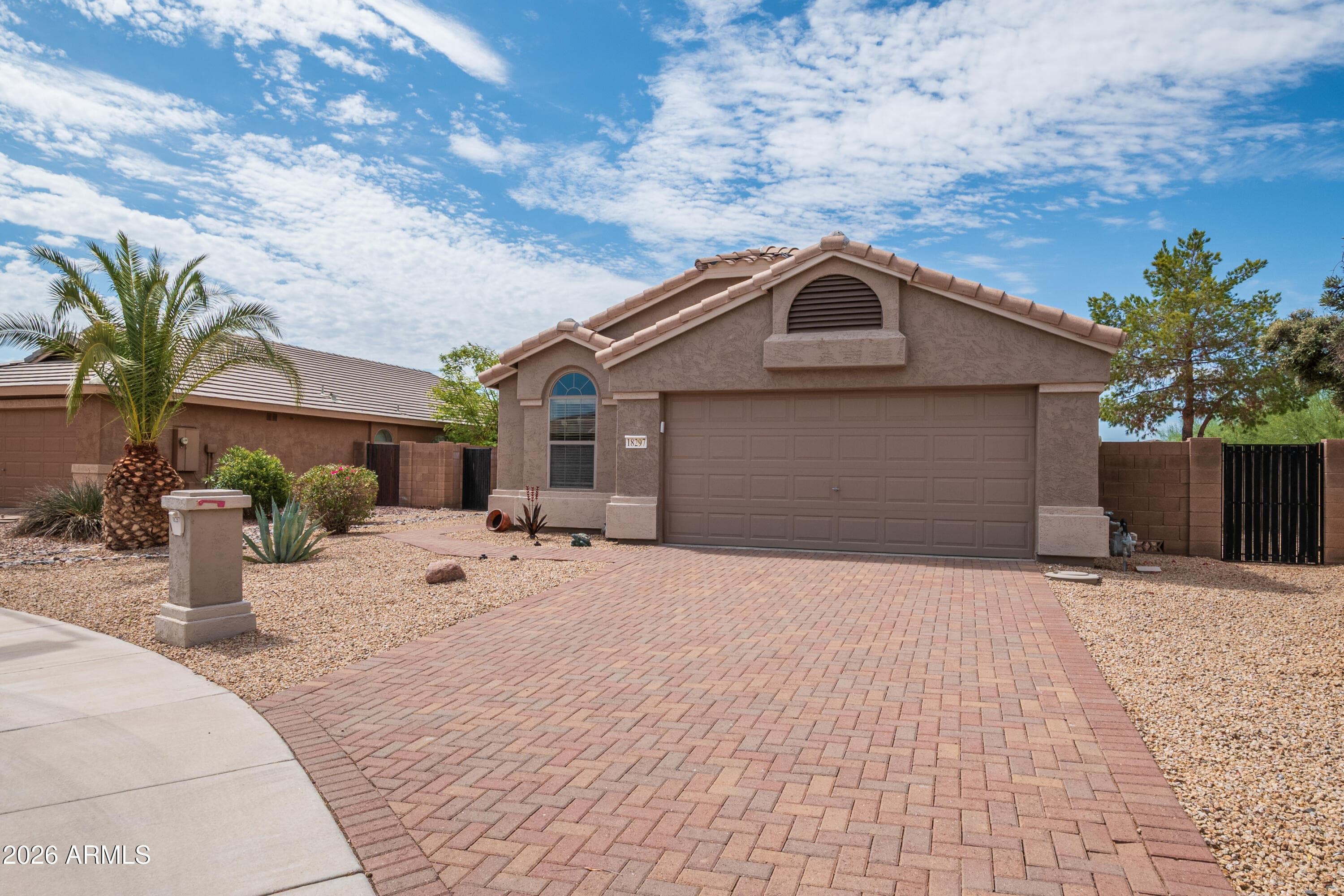 18297 W SPENCER Drive, Surprise, AZ 85374 — photo 9 of 44