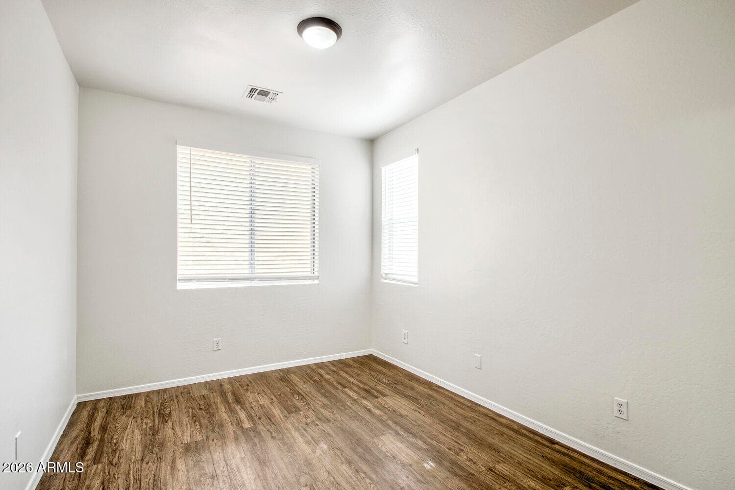 5211 W Warner St Street, Phoenix, AZ 85043 — photo 17 of 29