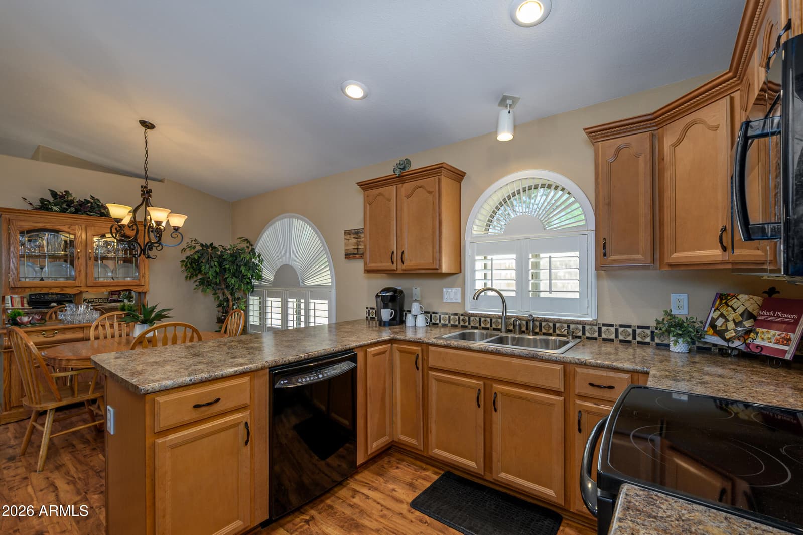 18297 W SPENCER Drive, Surprise, AZ 85374 — photo 4 of 44