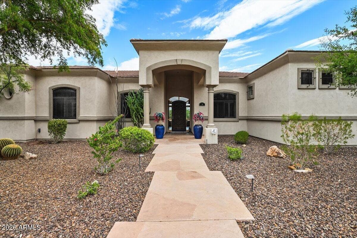 14 W SUMMERSET Drive, Phoenix, AZ 85085 — photo 31 of 33