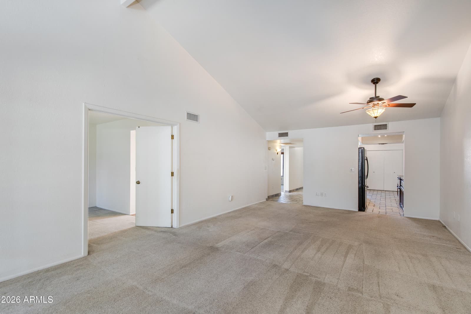 7263 N 6TH Way, Phoenix, AZ 85020 — photo 15 of 33