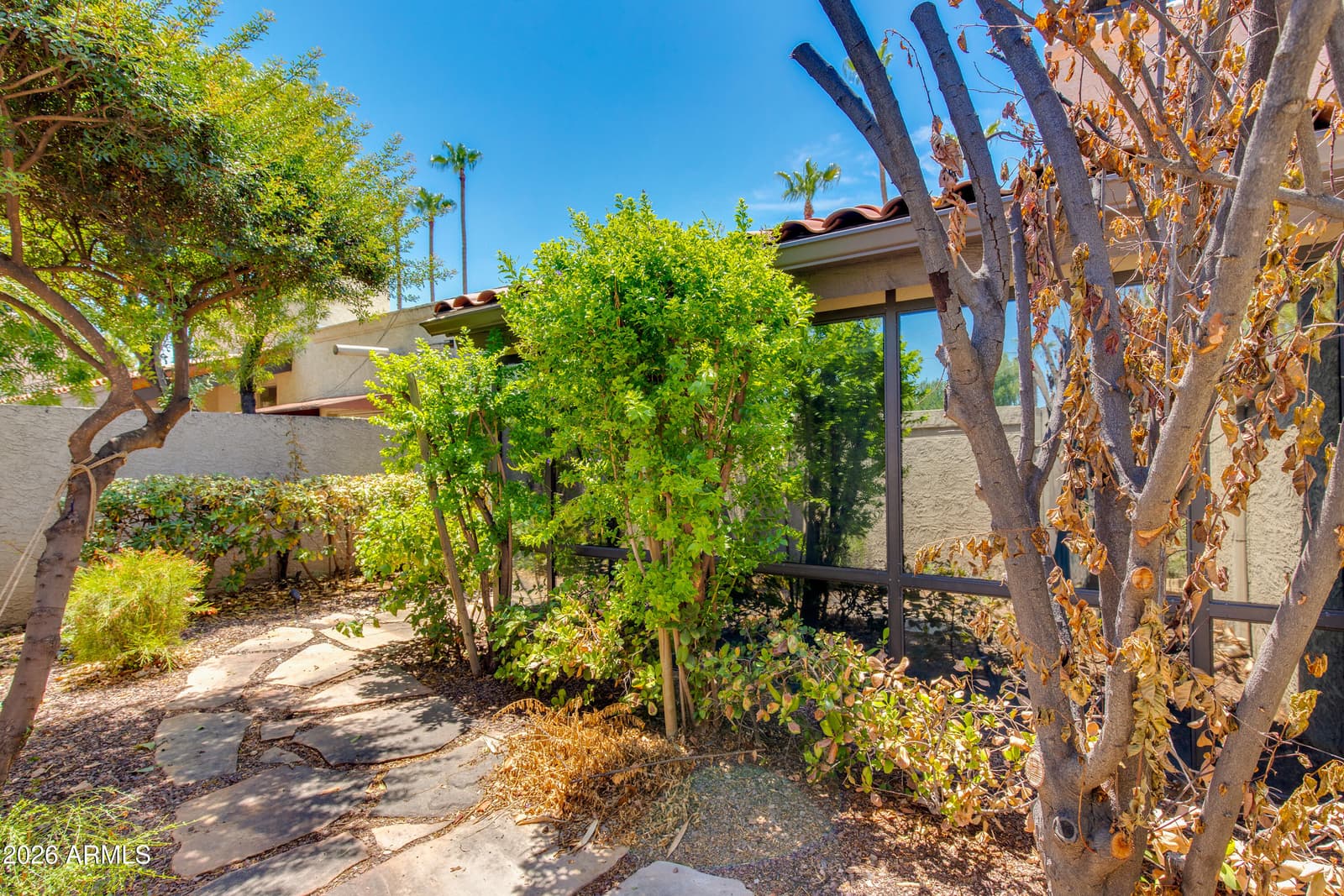 7263 N 6TH Way, Phoenix, AZ 85020 — photo 30 of 33