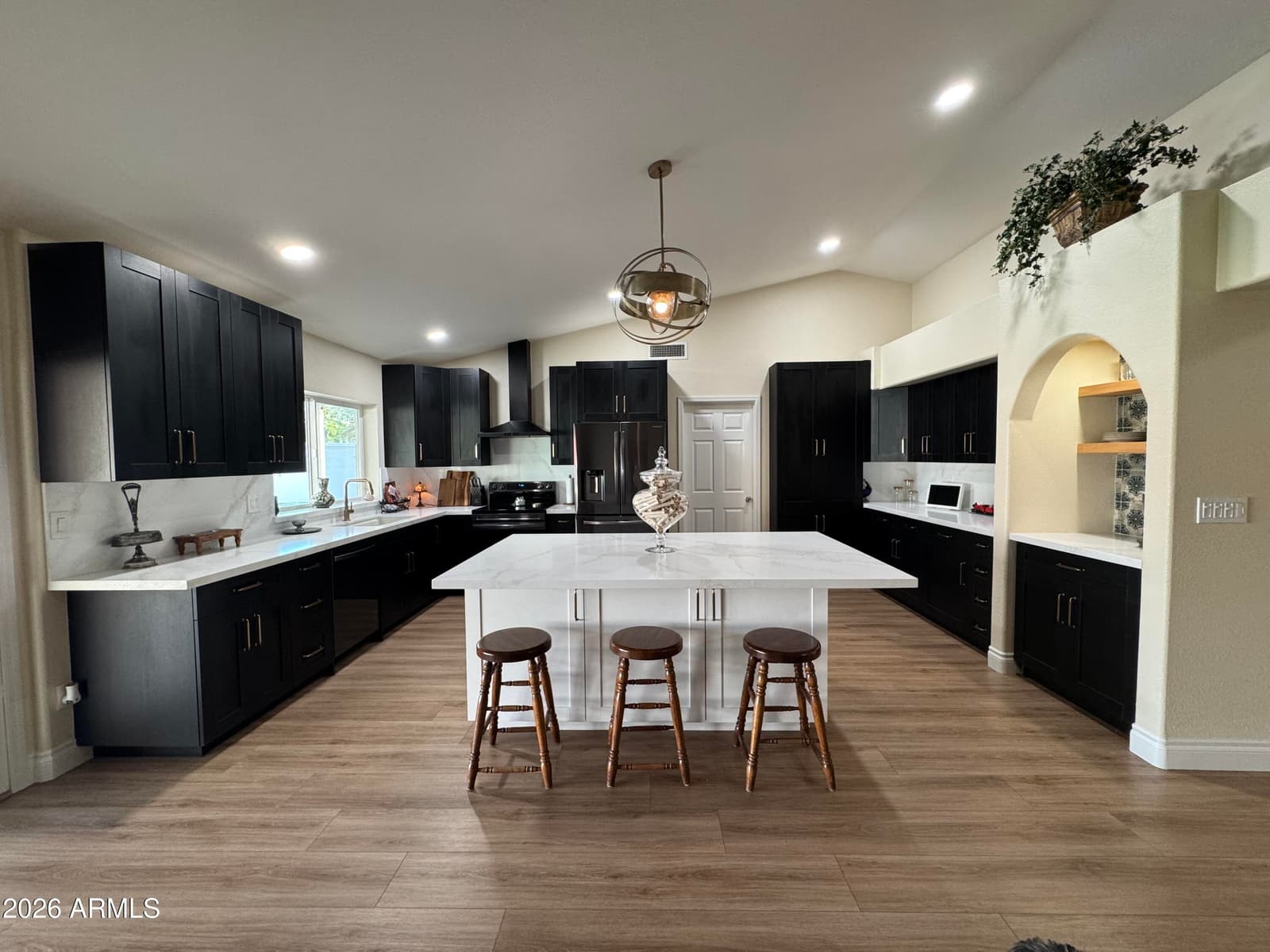 1933 E MARQUETTE Drive, Gilbert, AZ 85234 — photo 8 of 64