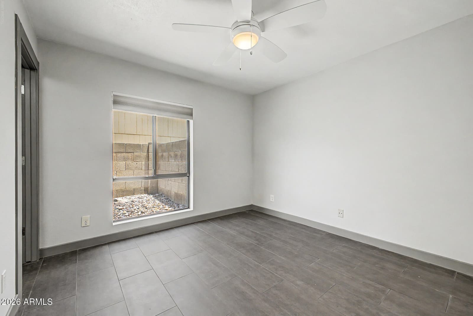 2276 E CHRISTY Drive, Phoenix, AZ 85028 — photo 25 of 43
