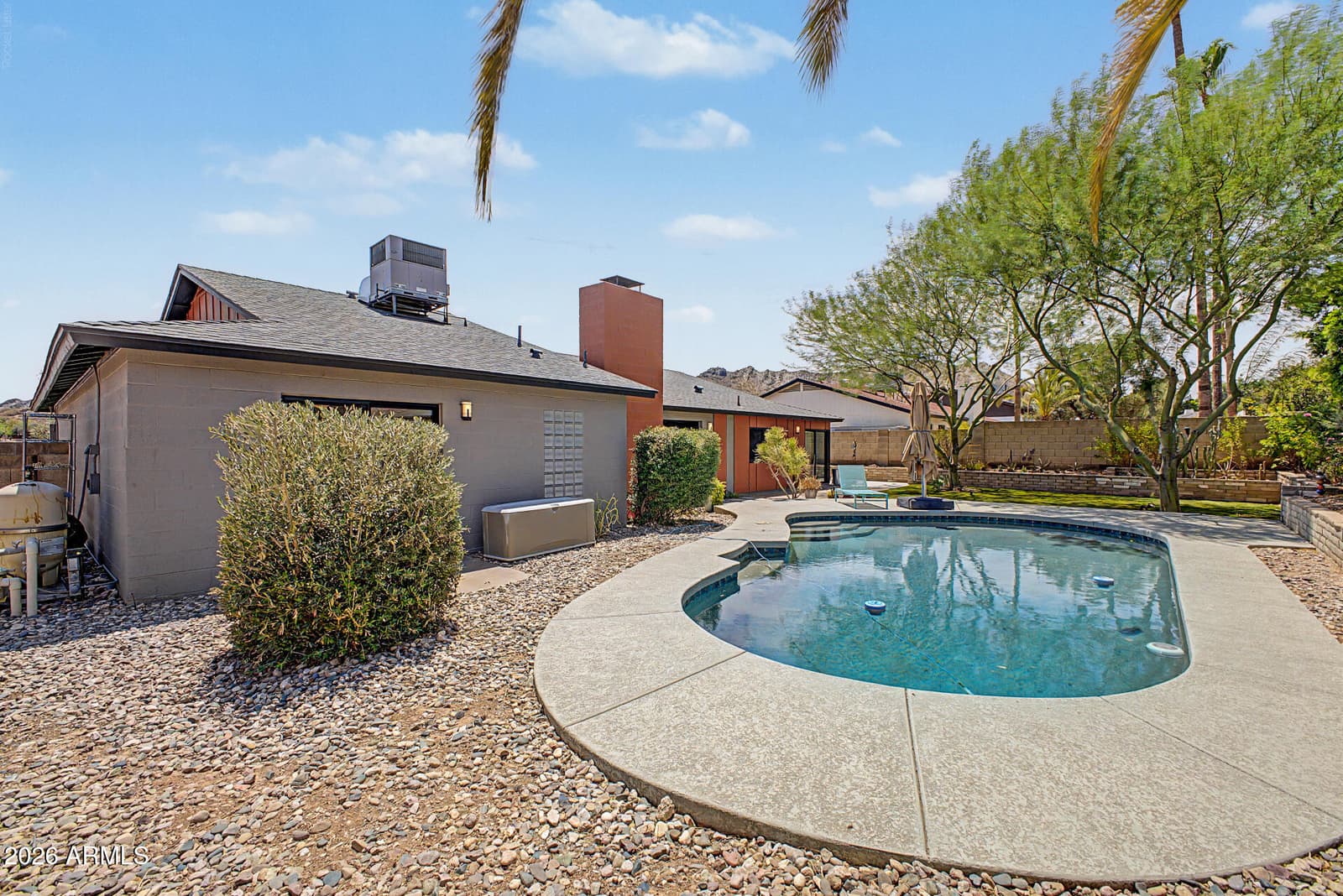 2276 E CHRISTY Drive, Phoenix, AZ 85028 — photo 33 of 43