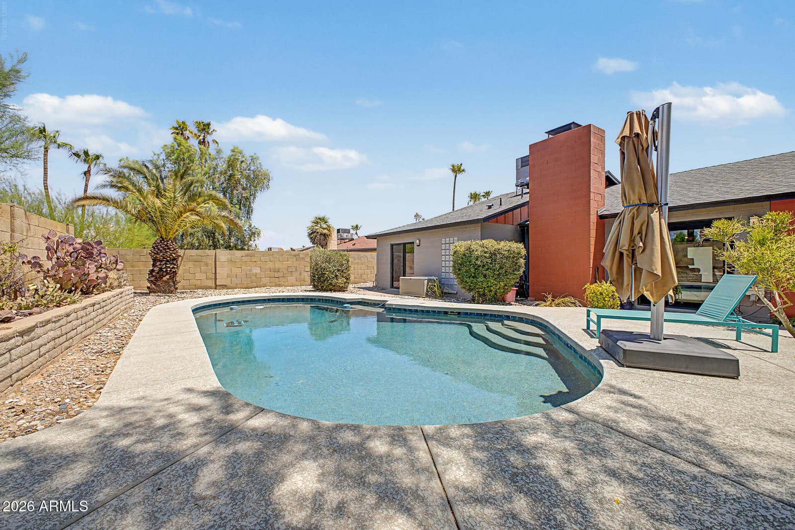 2276 E CHRISTY Drive, Phoenix, AZ 85028 — photo 34 of 43