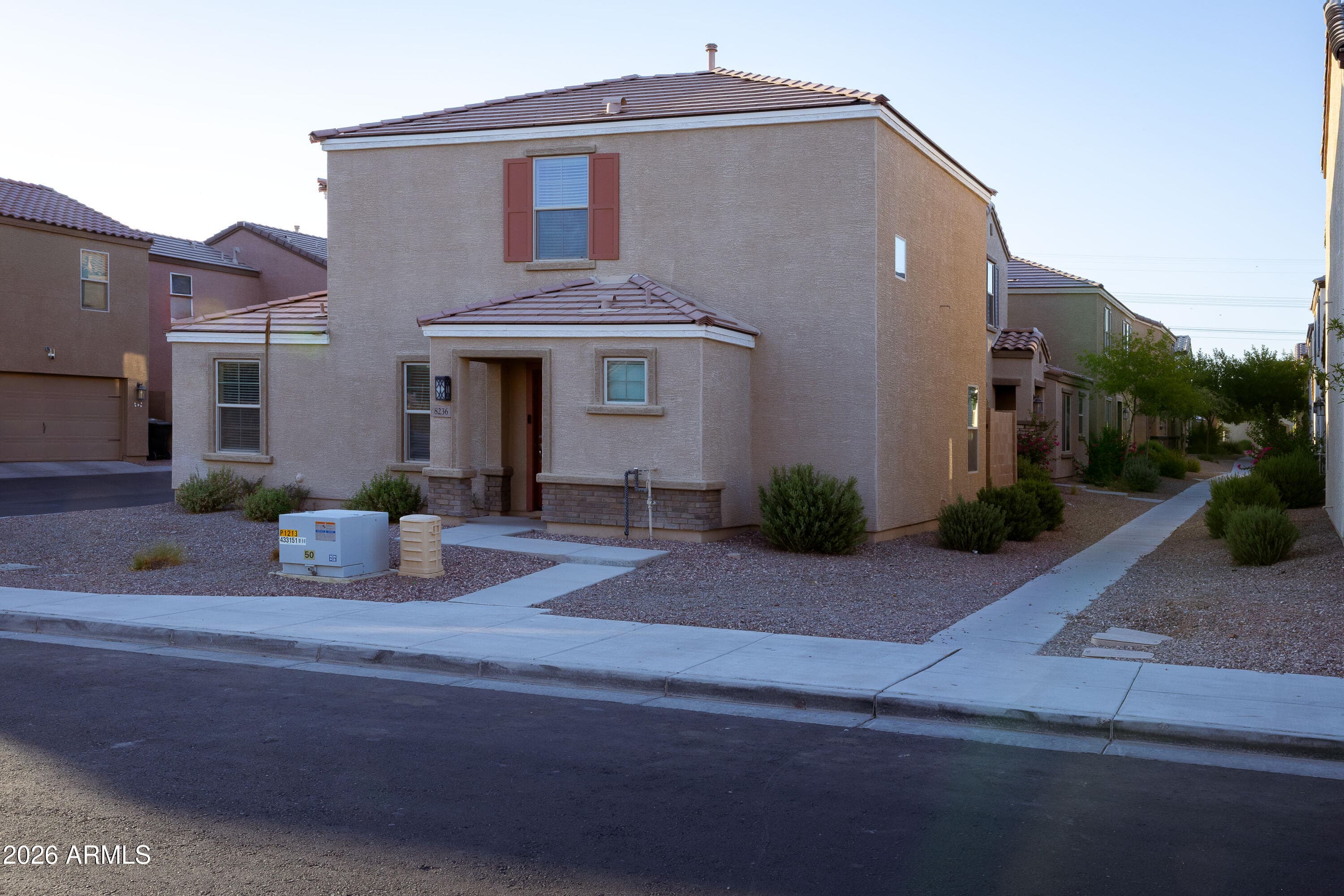 8236 W ALBENIZ Place, Phoenix, AZ 85043 — photo 2 of 29