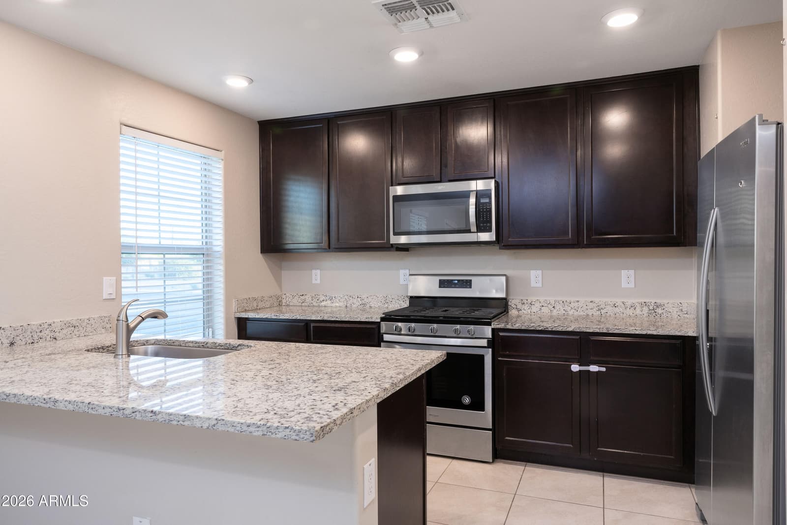 8236 W ALBENIZ Place, Phoenix, AZ 85043 — photo 12 of 29