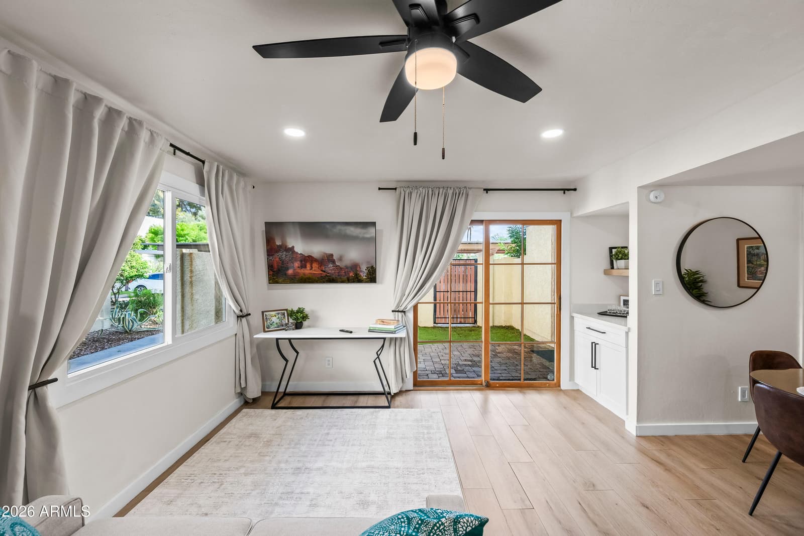 7901 E KEIM Drive, Scottsdale, AZ 85250 — photo 15 of 39