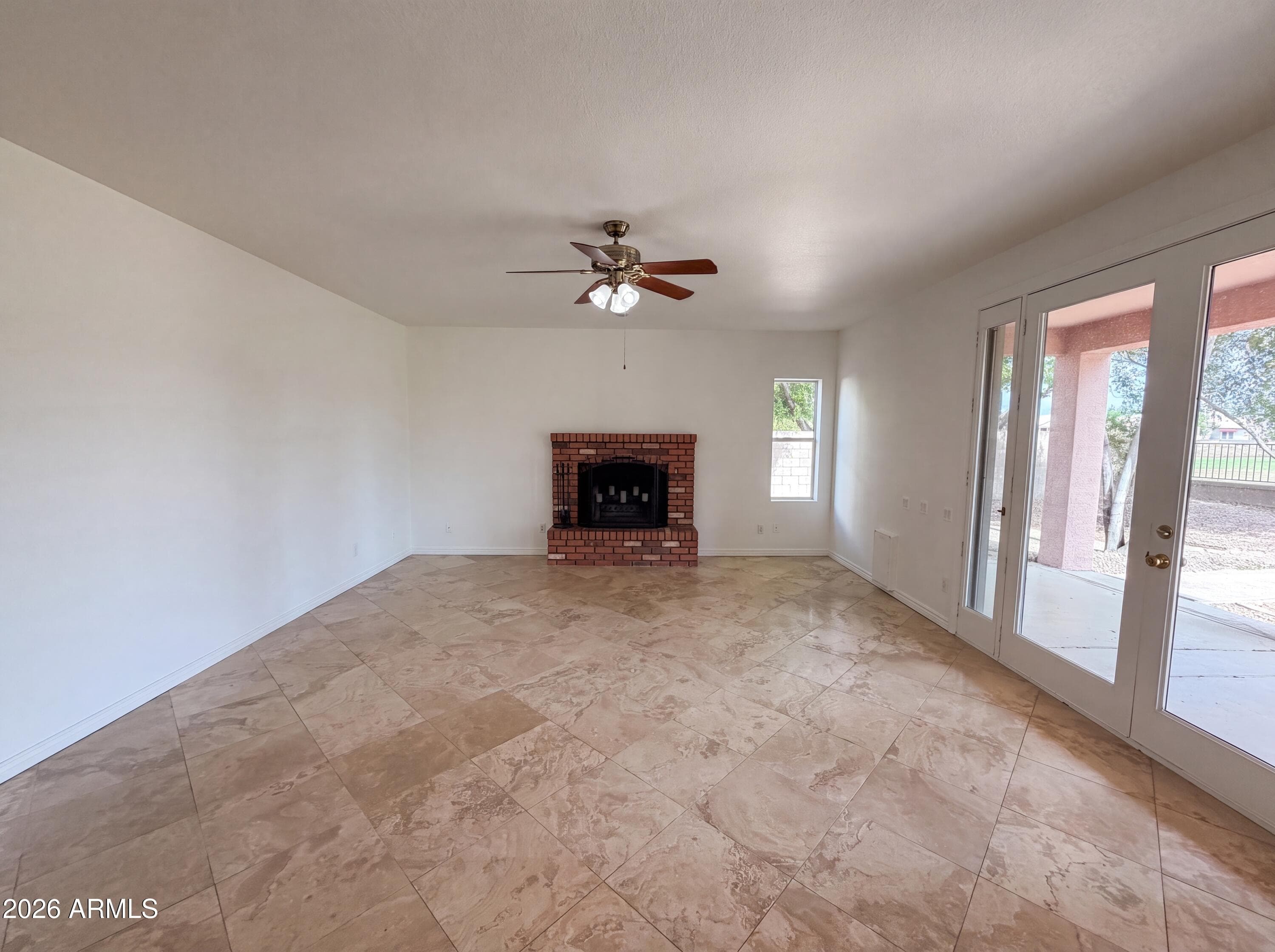 6288 W ROSE GARDEN Lane, Glendale, AZ 85308 — photo 4 of 27