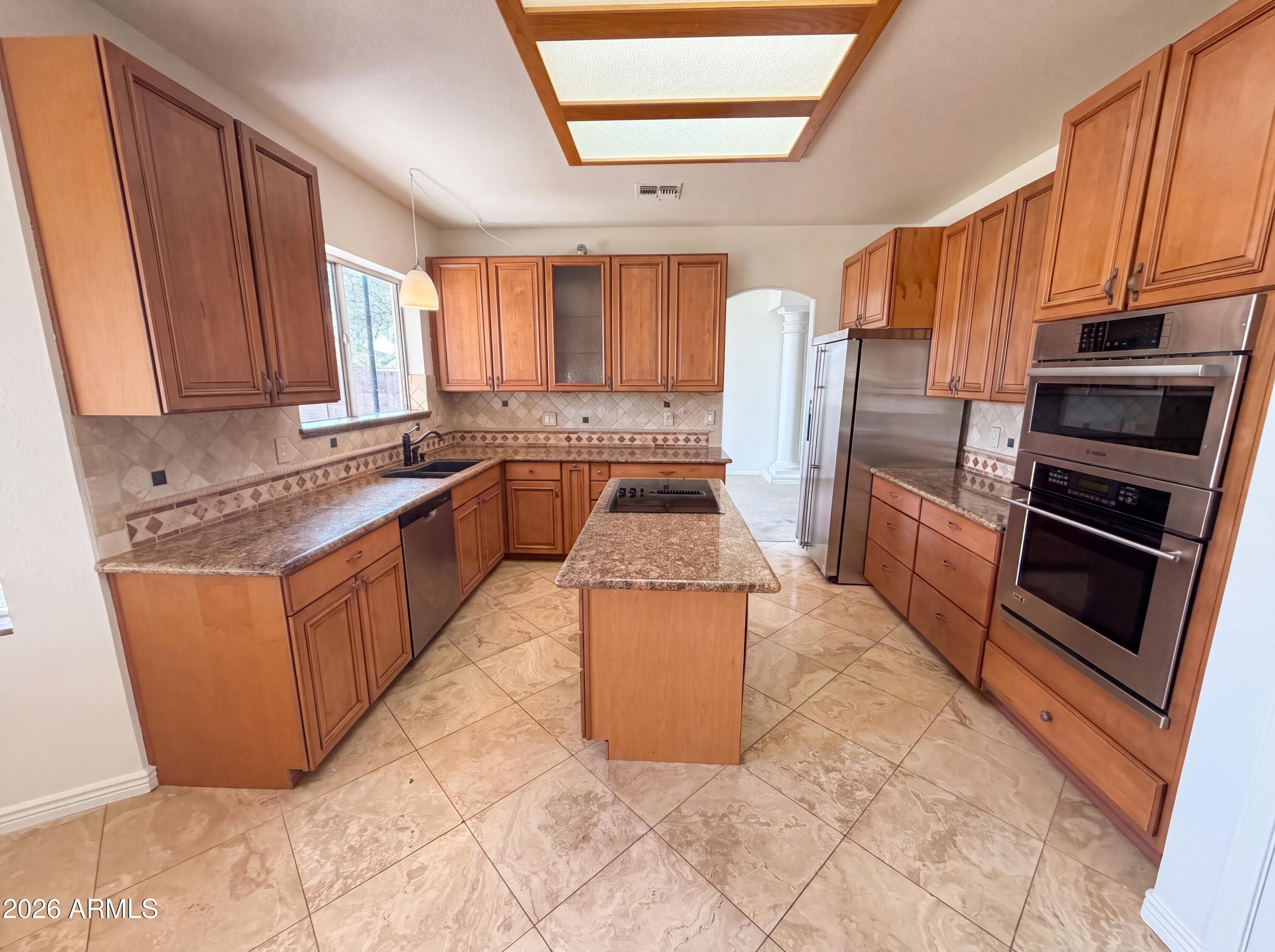 6288 W ROSE GARDEN Lane, Glendale, AZ 85308 — photo 6 of 27
