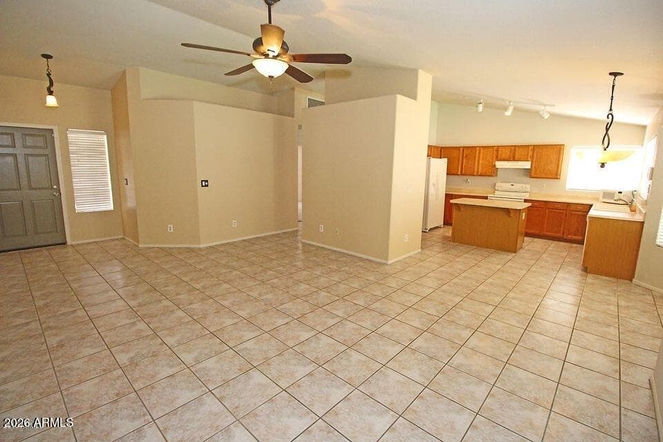 4340 E AMBER RIDGE Way, Phoenix, AZ 85048 — photo 2 of 32
