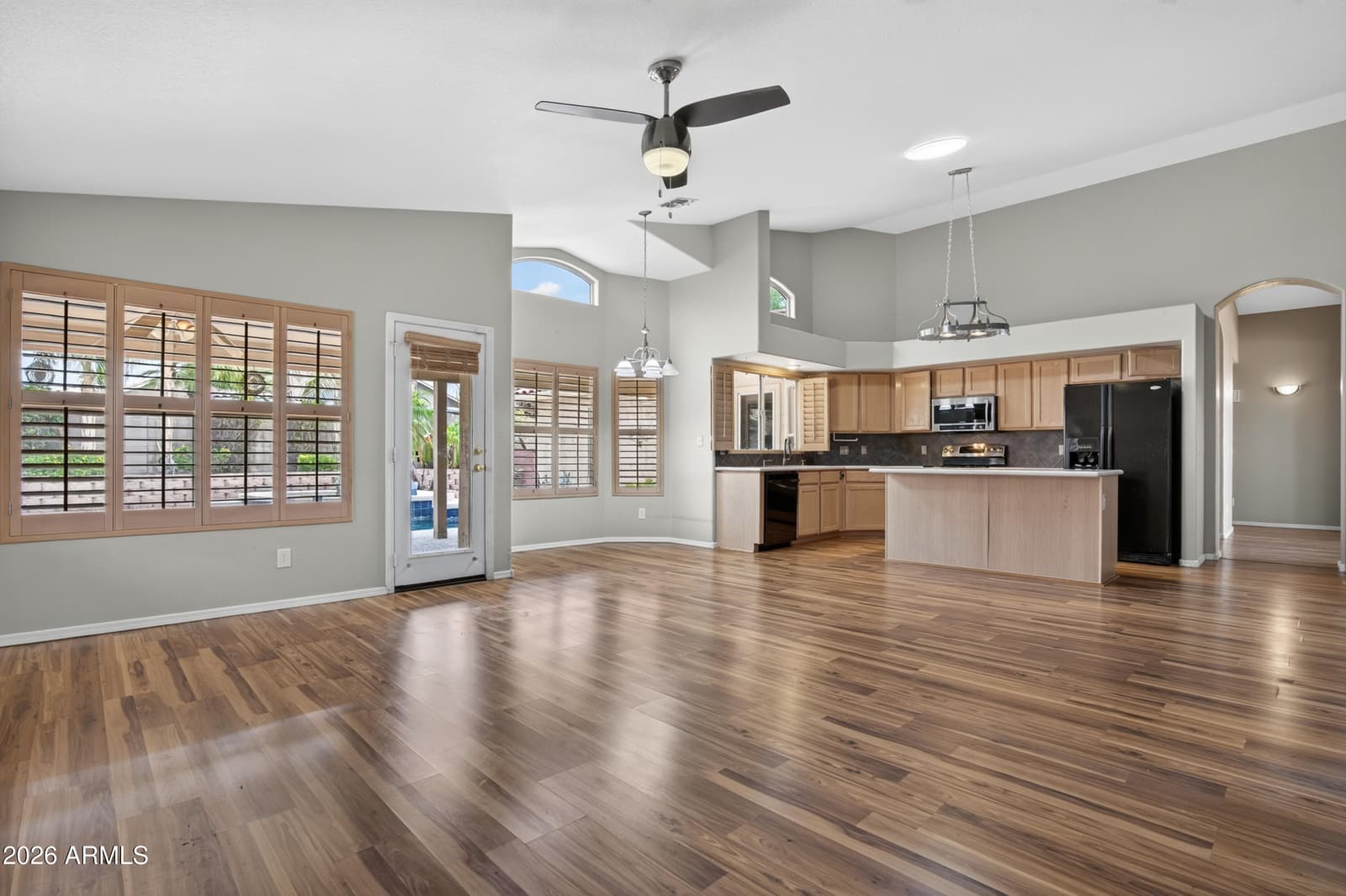 9536 W POTTER Drive, Peoria, AZ 85382 — photo 15 of 48