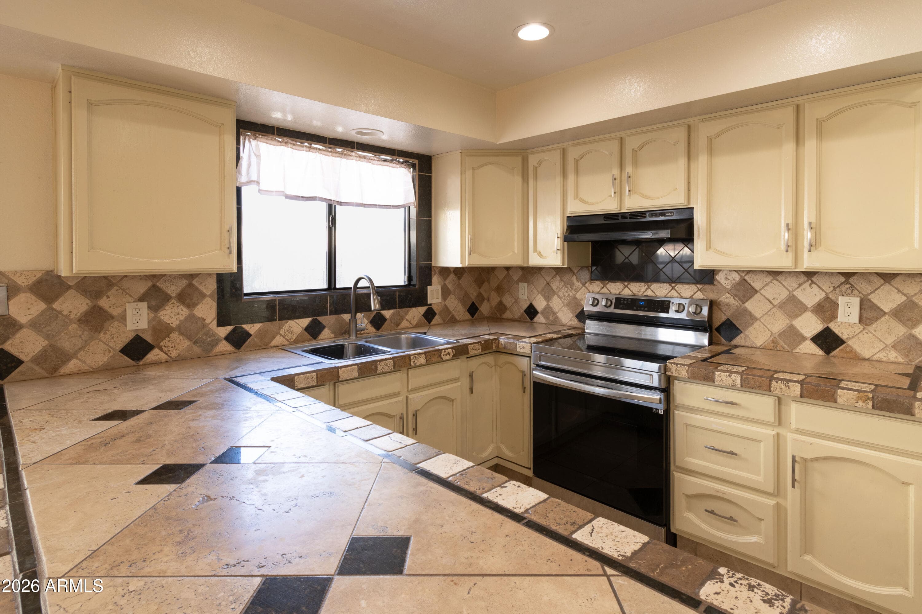 5431 W COCHISE Drive, Glendale, AZ 85302 — photo 19 of 45