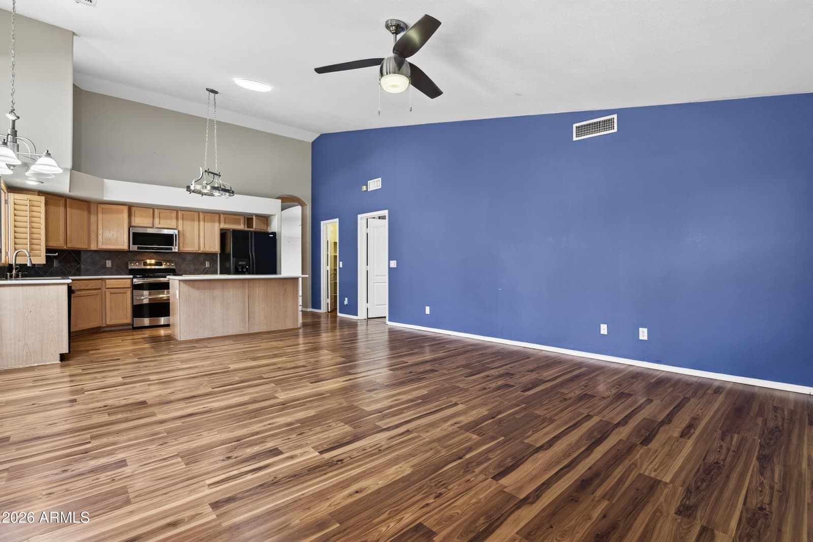 9536 W POTTER Drive, Peoria, AZ 85382 — photo 11 of 48