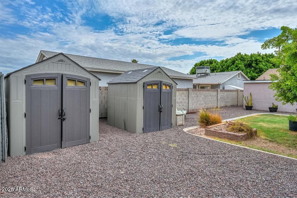 13642 N 20TH Lane N, Phoenix, AZ 85029 — photo 33 of 34