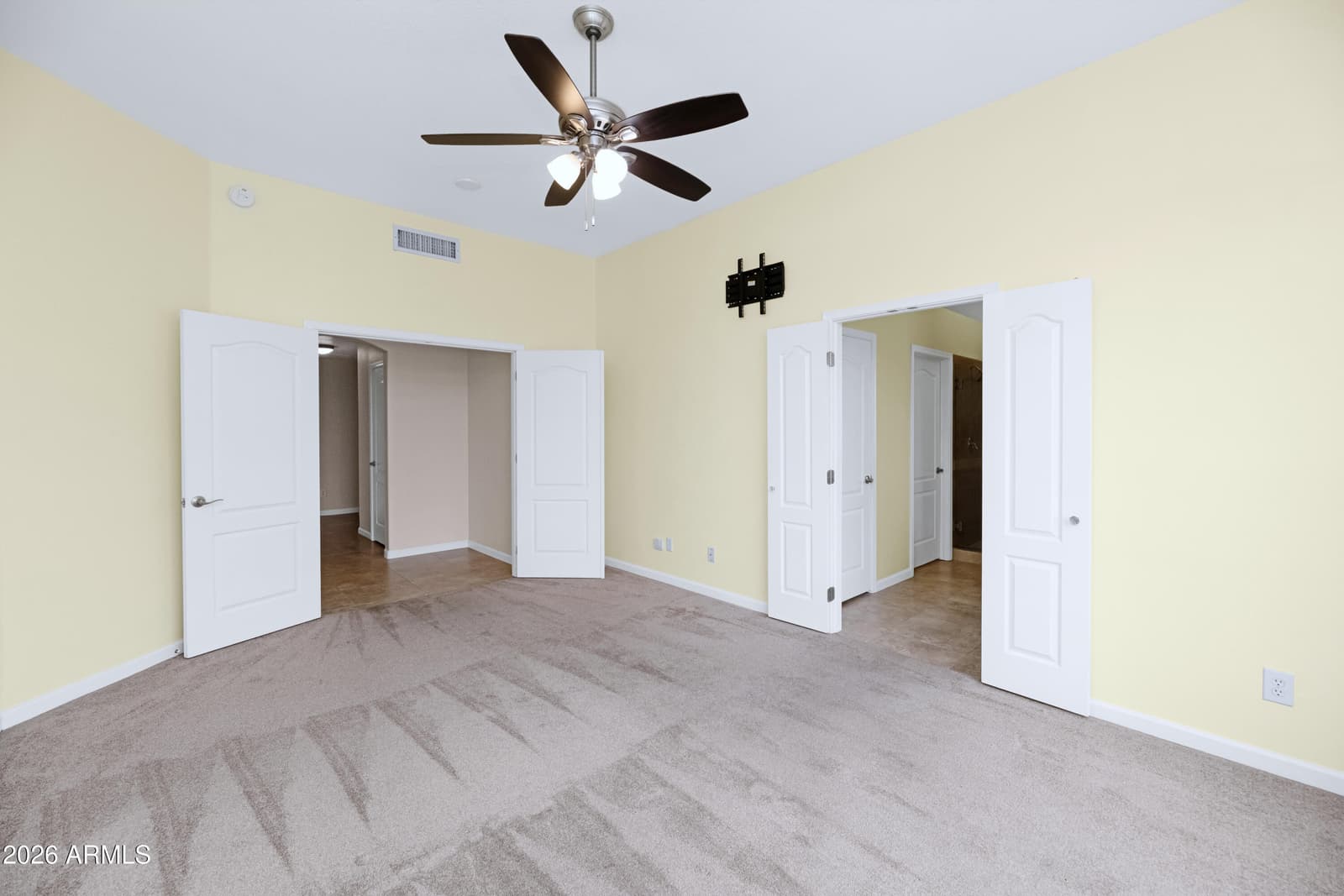 11564 W MULE DEER Court, Surprise, AZ 85378 — photo 12 of 38