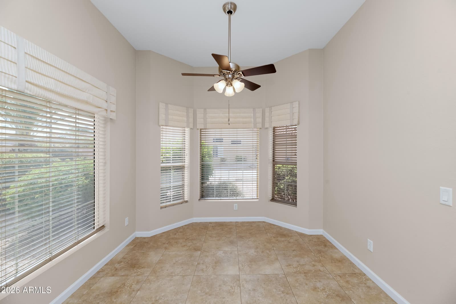11564 W MULE DEER Court, Surprise, AZ 85378 — photo 7 of 38