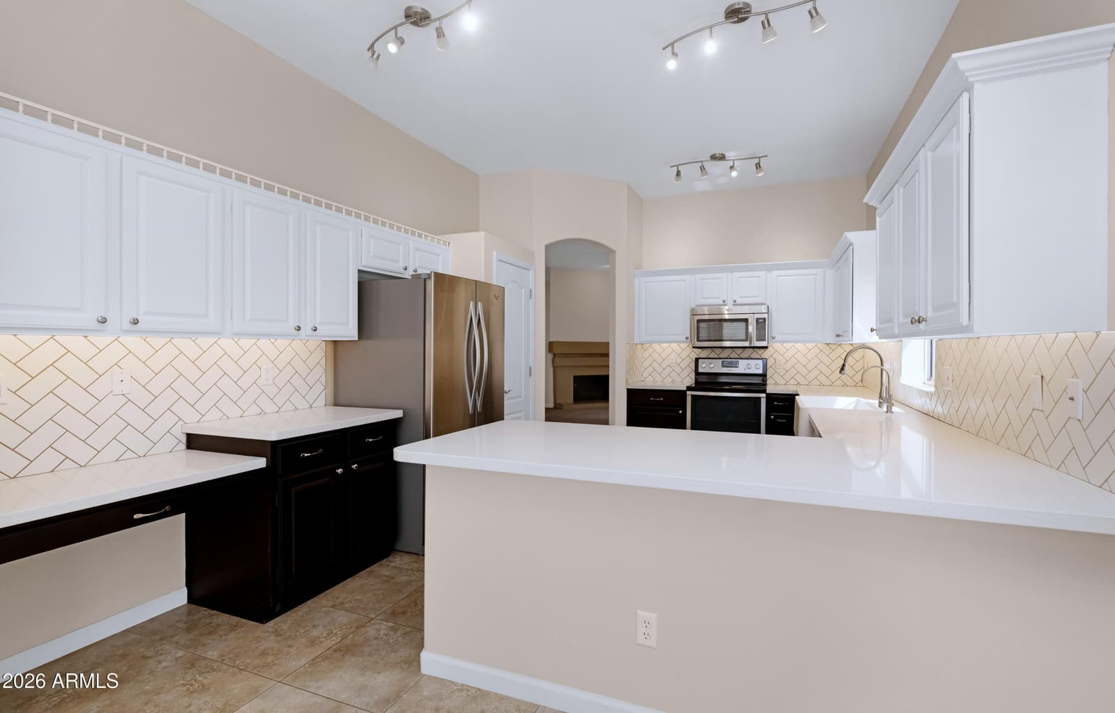 11564 W MULE DEER Court, Surprise, AZ 85378 — photo 6 of 38