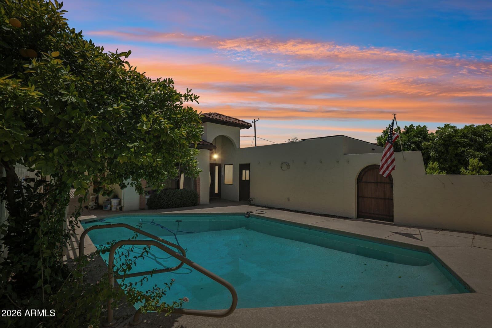 717 E TUCKEY Lane, Phoenix, AZ 85014 — photo 17 of 18