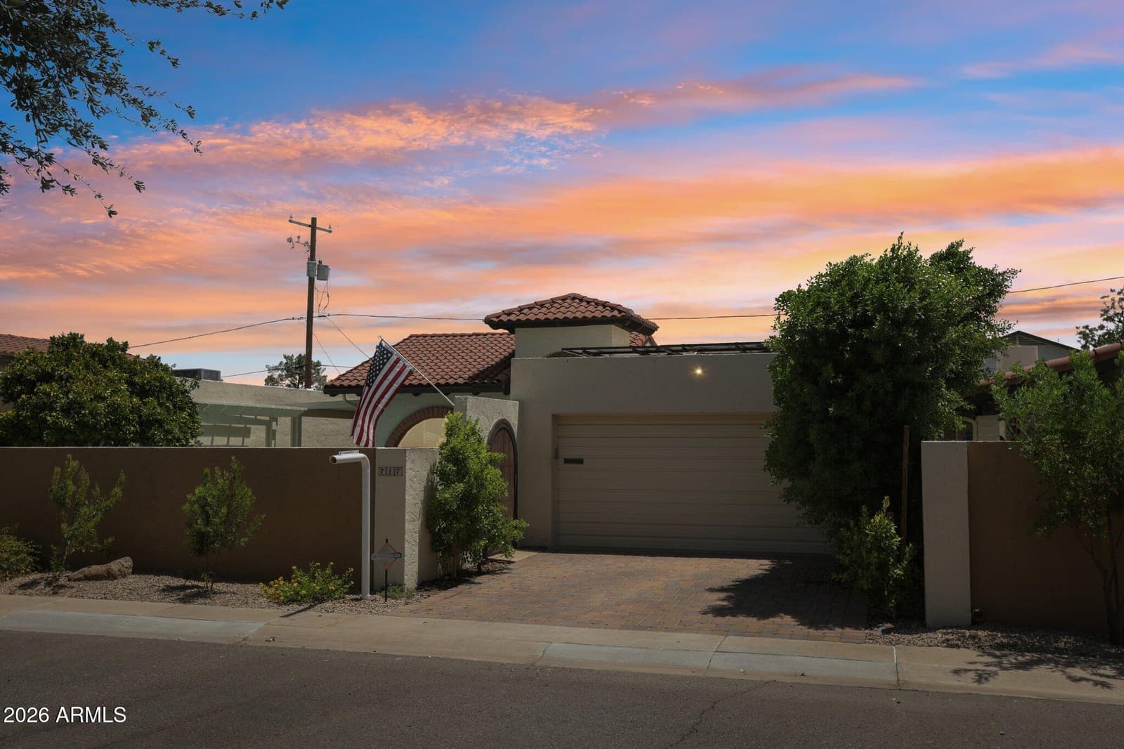 717 E TUCKEY Lane, Phoenix, AZ 85014 — photo 1 of 18