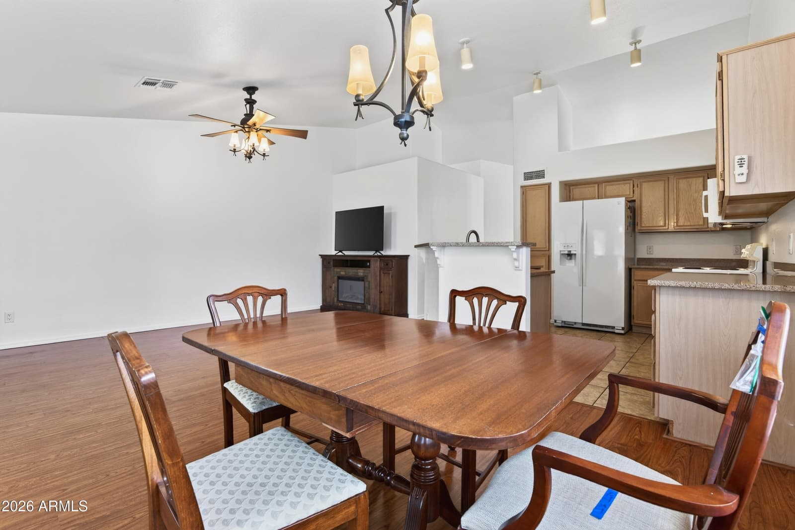 7439 W LOUISE Drive, Glendale, AZ 85310 — photo 17 of 46