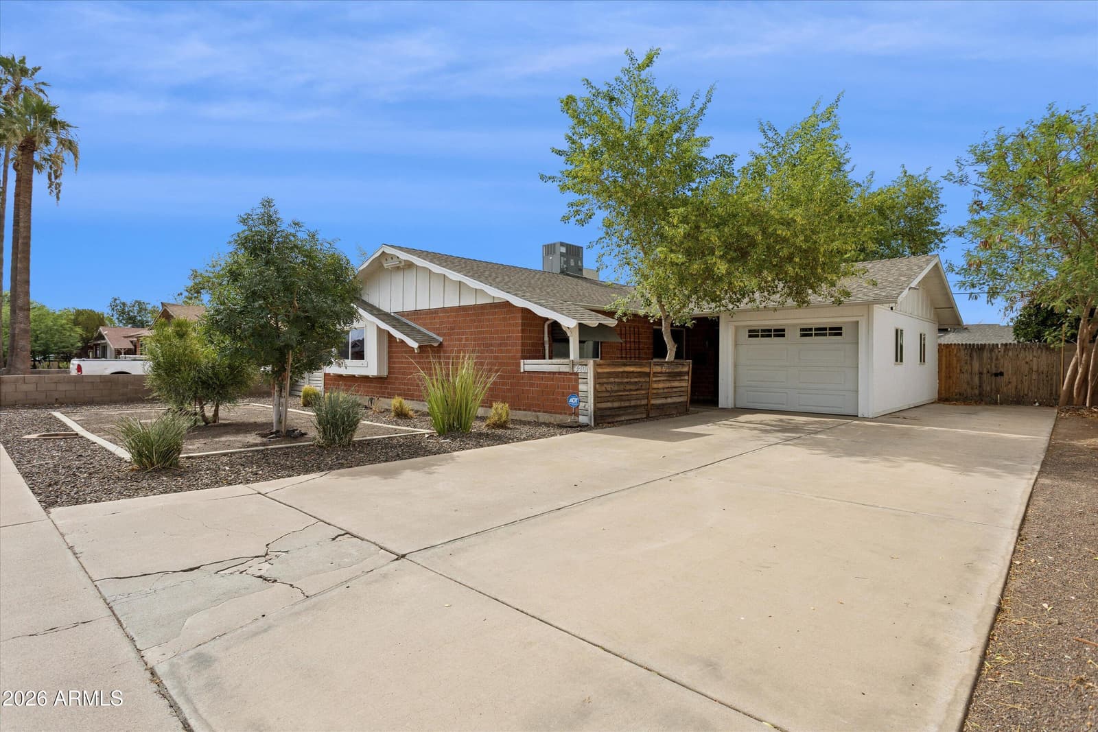 4201 W TUCKEY Lane, Phoenix, AZ 85019 — photo 3 of 36
