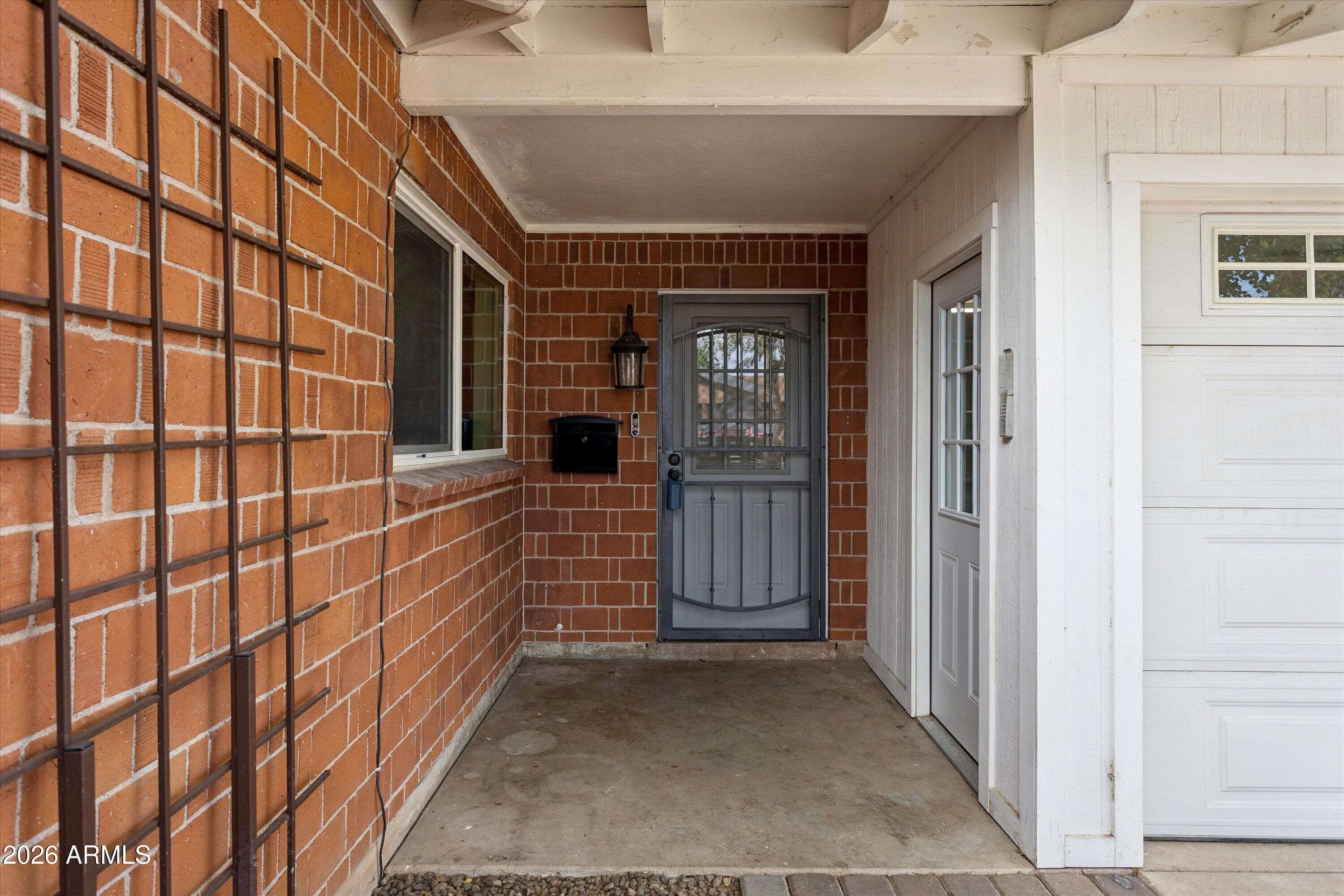 4201 W TUCKEY Lane, Phoenix, AZ 85019 — photo 4 of 36