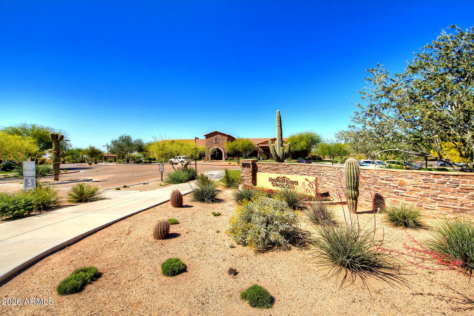 8513 E INDIGO Street, Mesa, AZ 85207 — photo 31 of 44