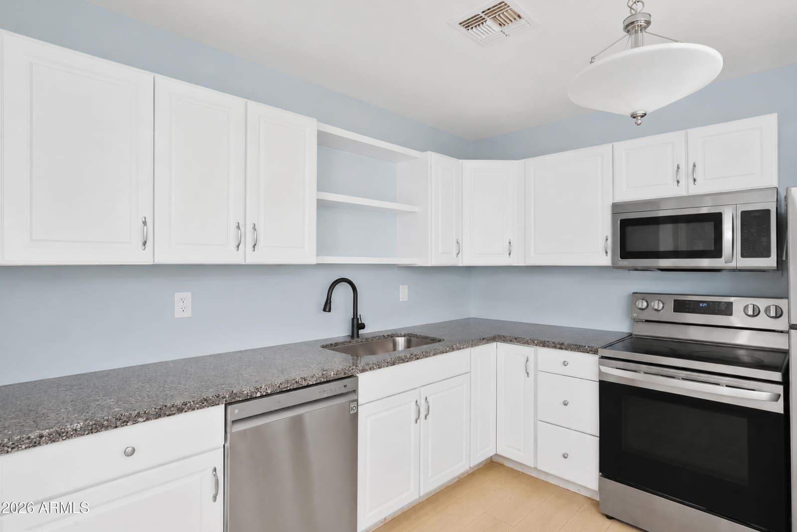 917 N 95TH Street, Mesa, AZ 85207 — photo 11 of 33