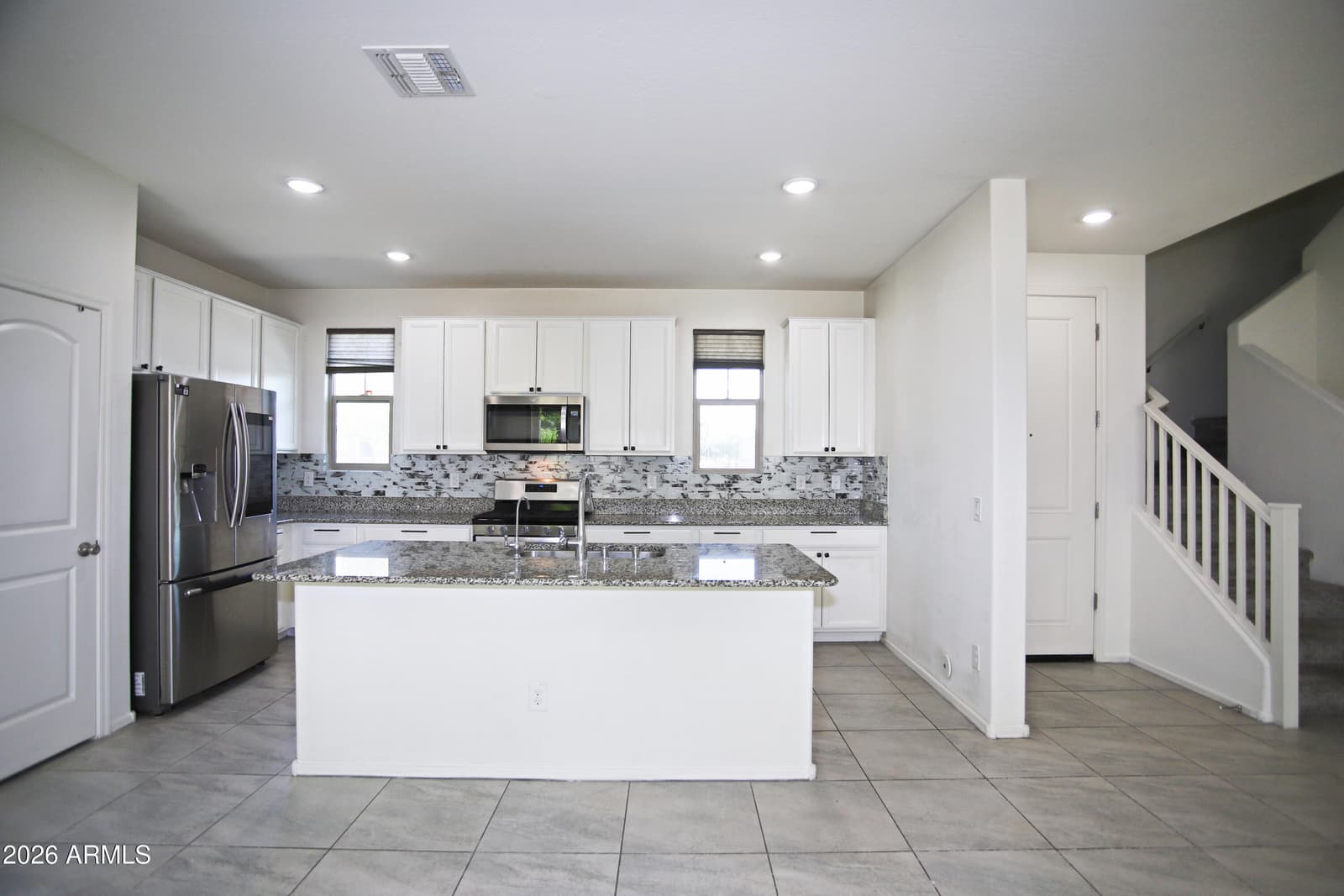36 E CONSTITUTION Drive, Gilbert, AZ 85296 — photo 11 of 51