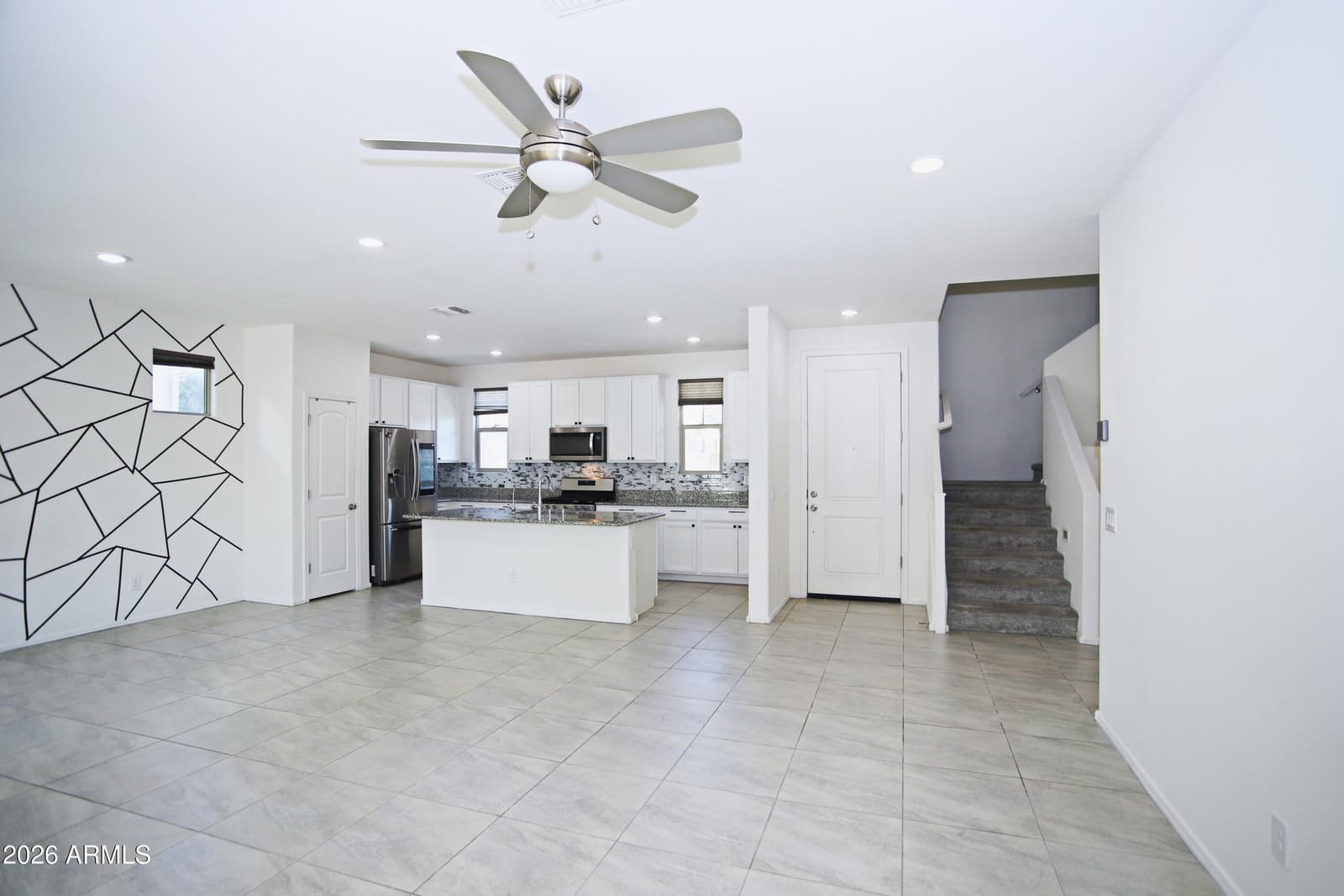 36 E CONSTITUTION Drive, Gilbert, AZ 85296 — photo 5 of 51
